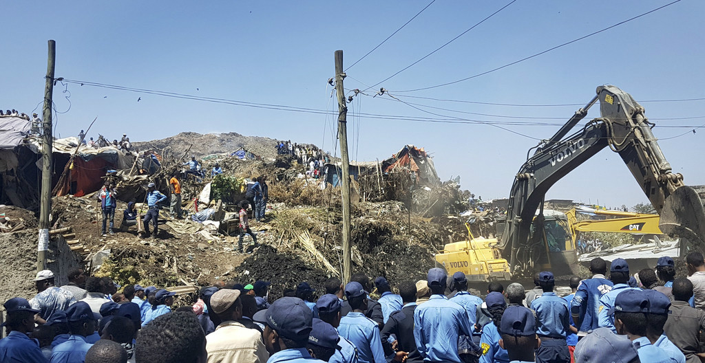 埃塞俄比亚垃圾山滑坡 导致50人死亡遇难人数可能会进一步上升