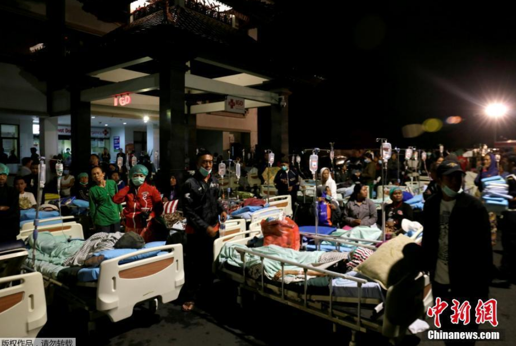 印尼7.0级地震已致82死数百伤 媒体称40多中国人被困