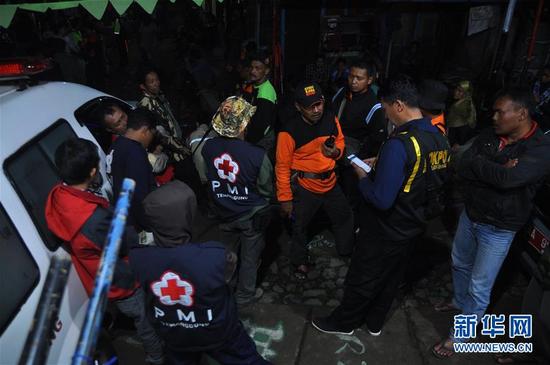 印尼一直升机坠毁至少3人死亡
