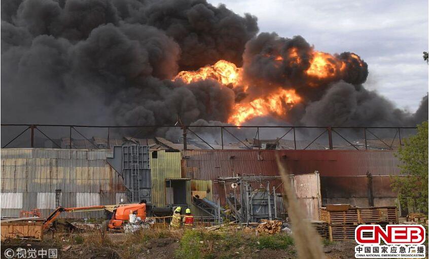澳大利亚墨尔本一家化工厂发生火灾 数所学校关闭
